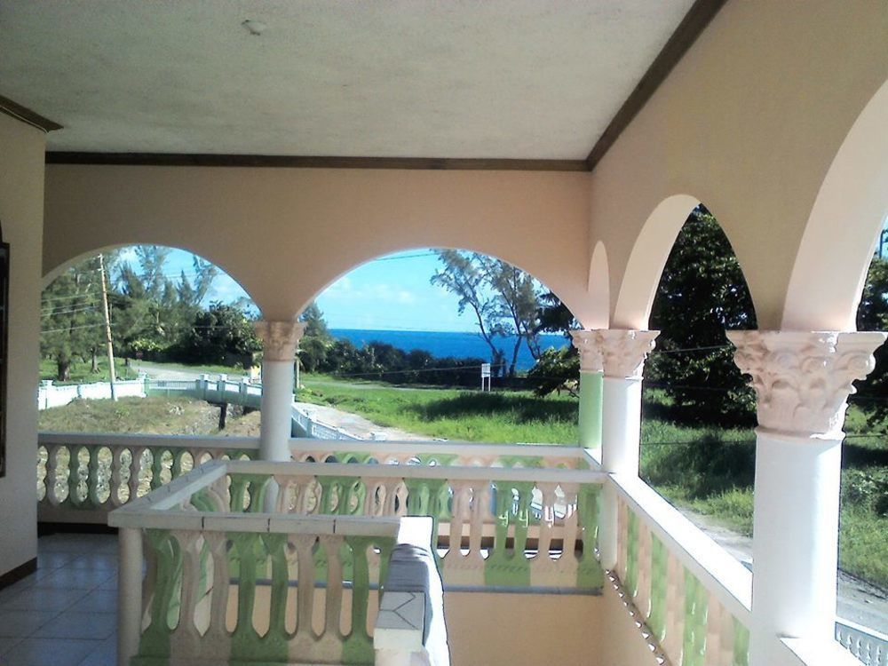 Dolphin Bay Yoga Guest House Drapers Zewnętrze zdjęcie