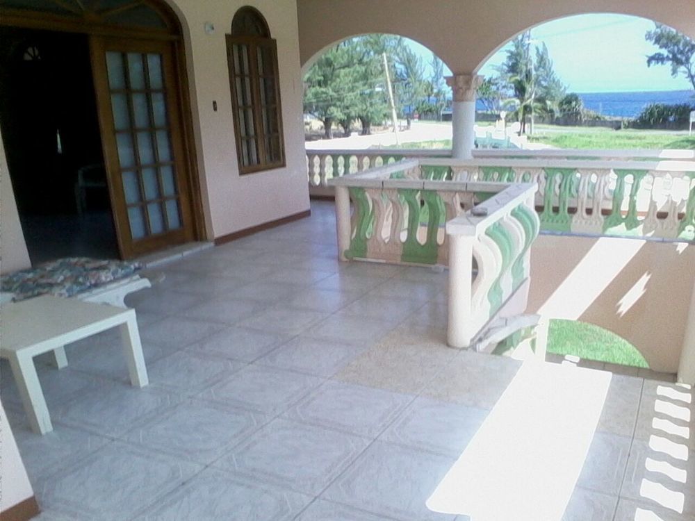 Dolphin Bay Yoga Guest House Drapers Zewnętrze zdjęcie
